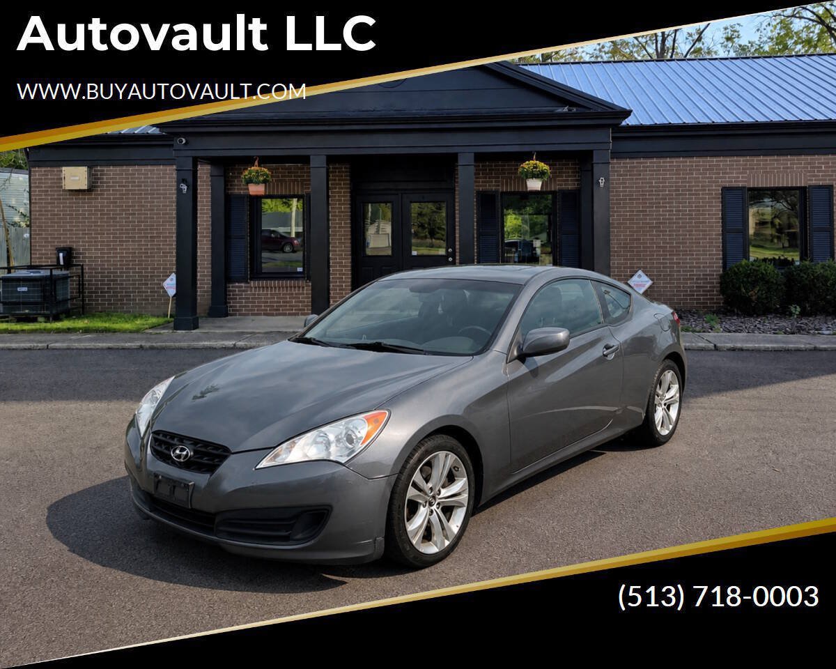 Used 2010 Hyundai Genesis 2.0T RWD image 1