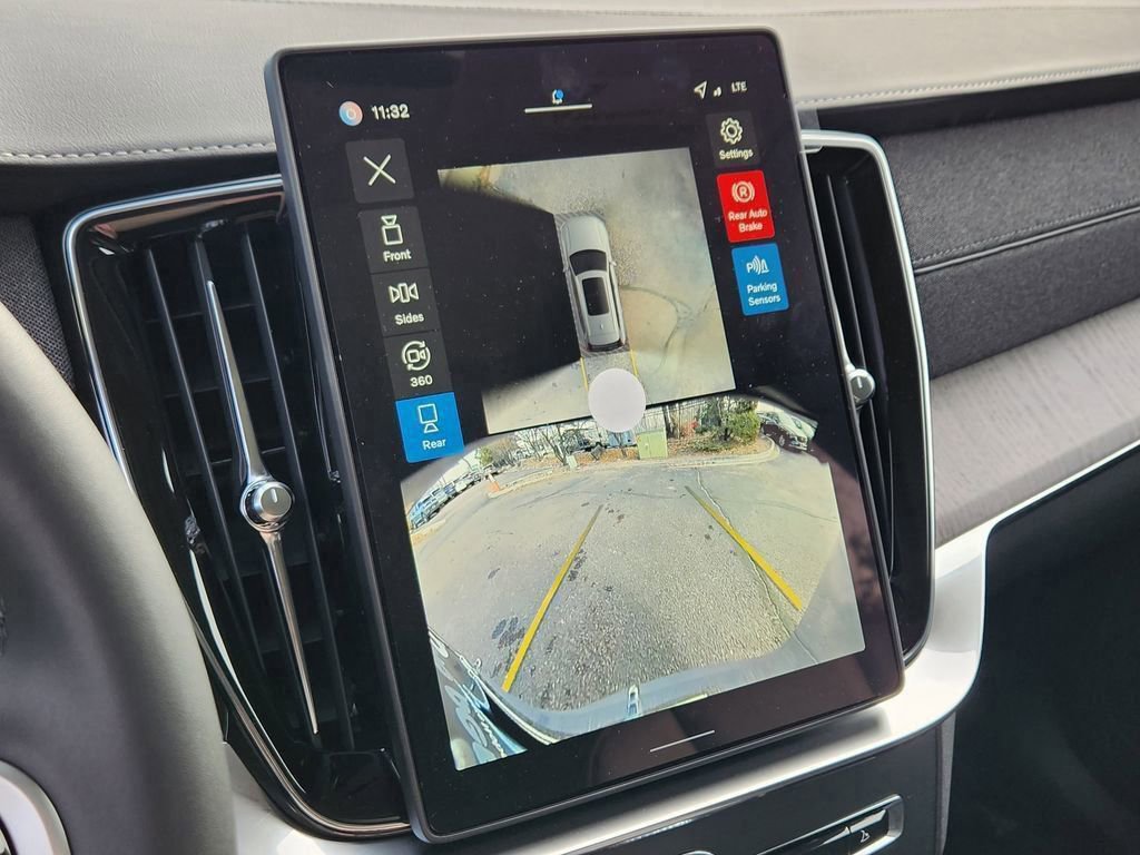 New 2026 Volvo XC90 B6 Ultra w/ Lounge Package image 14