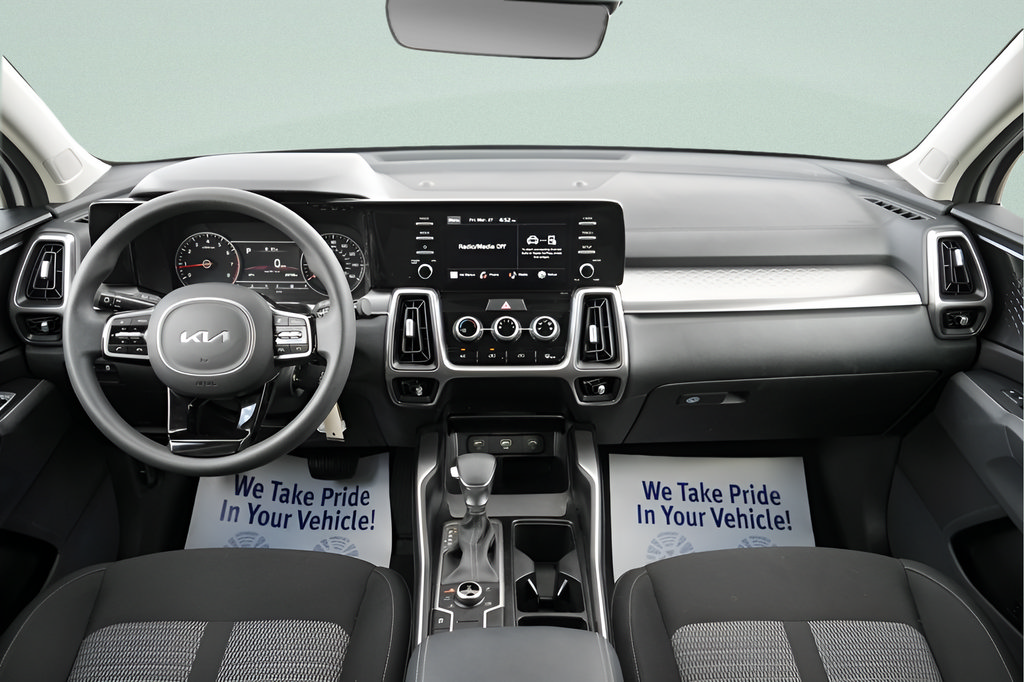 Used 2023 Kia Sorento LX AWD/4WD image 21