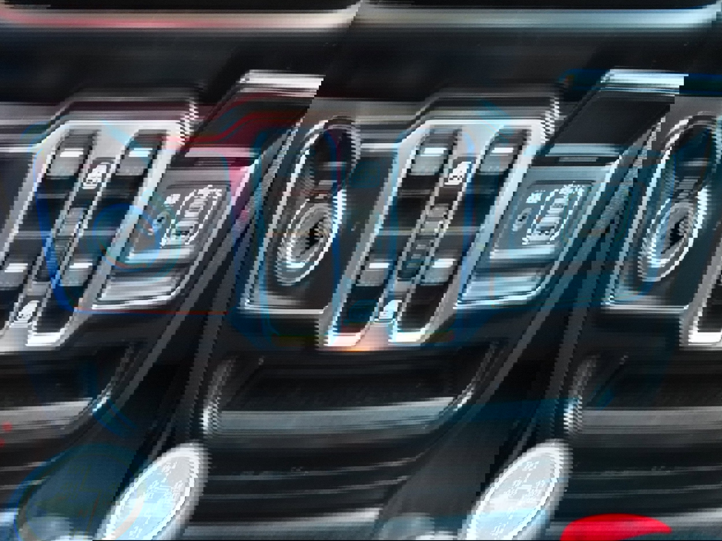 Used 2021 Jeep Wrangler Unlimited Sahara w/ Cold Weather Group image 26