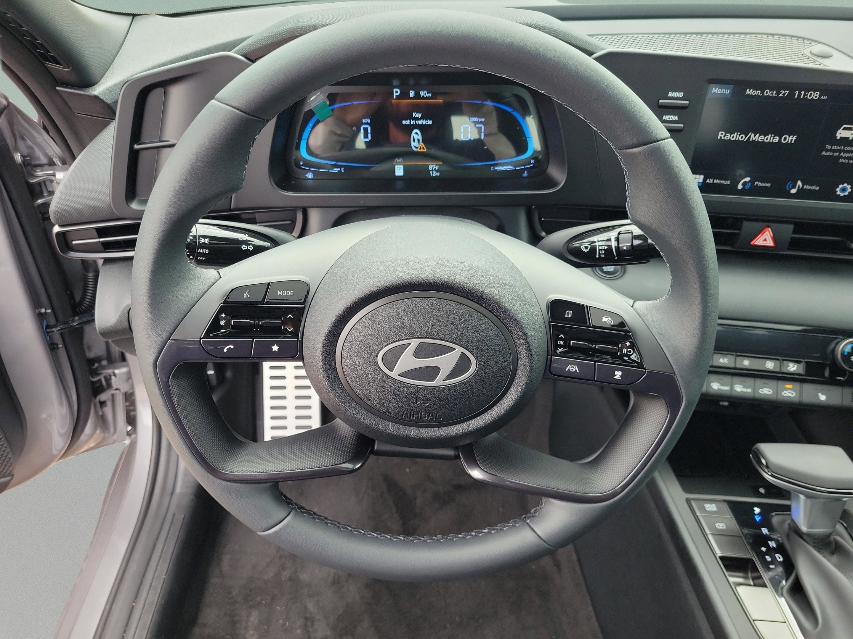 New 2026 Hyundai Elantra SEL Sport image 18