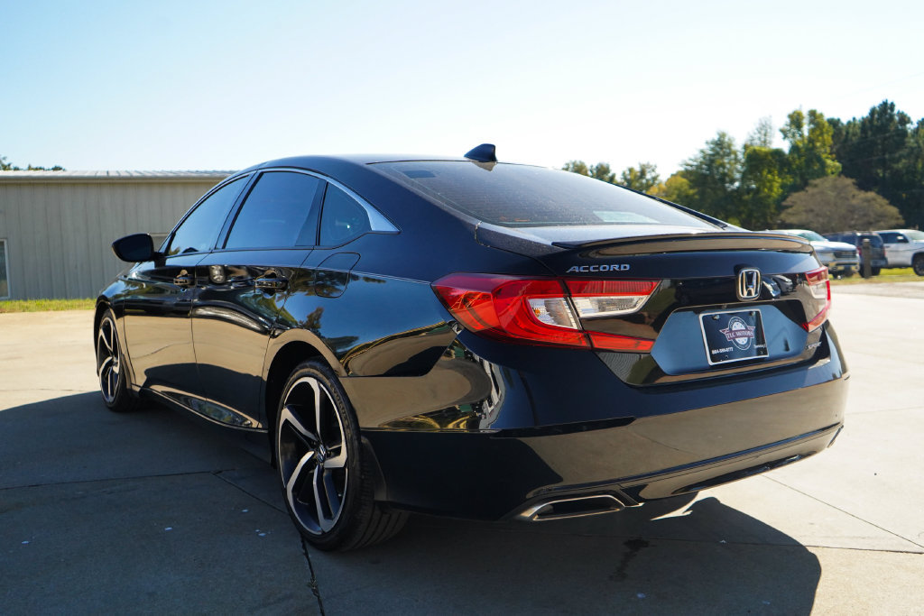 Used 2019 Honda Accord Sport image 4