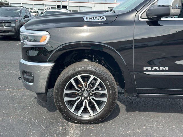 Used 2025 RAM 1500 Limited AWD/4WD image 7
