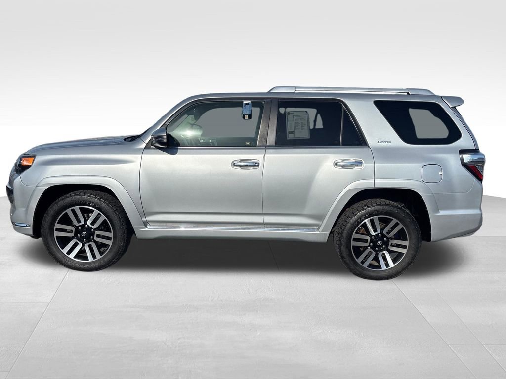 Used 2016 Toyota 4Runner Limited AWD/4WD image 2