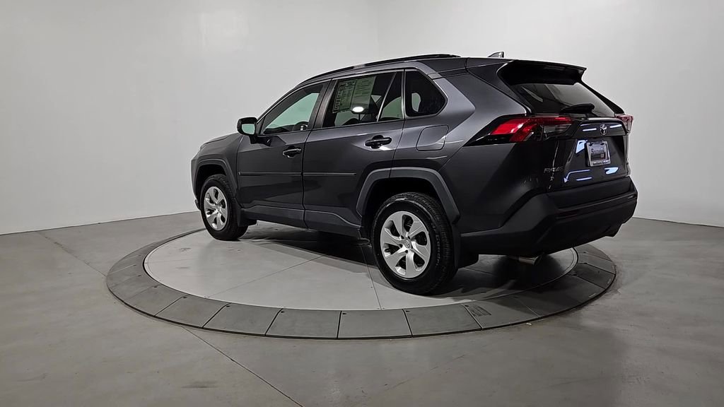 Used 2020 Toyota RAV4 LE image 3