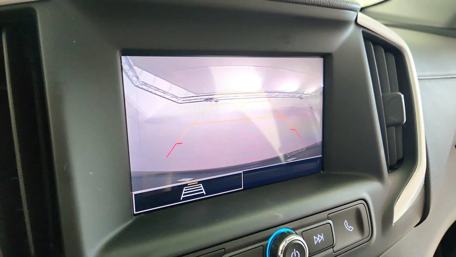 Used 2023 GMC Terrain SLE w/ Driver Convenience Package FWD image 22