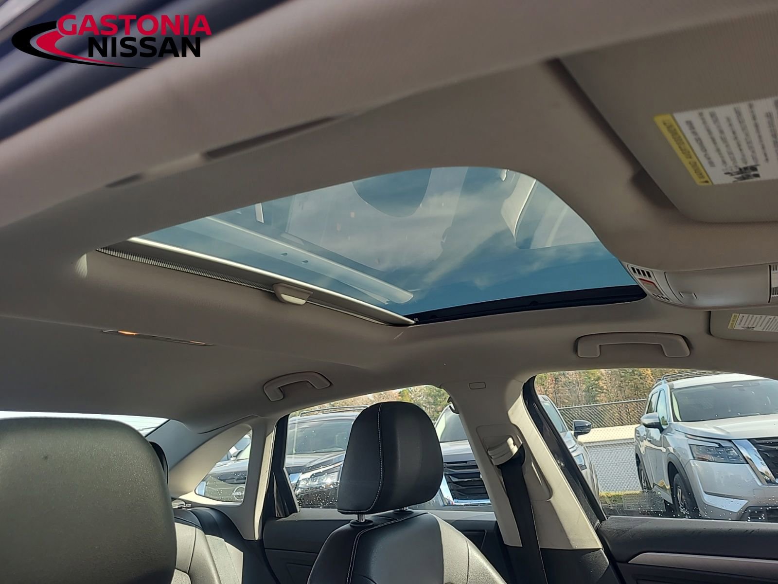 Used 2024 Volkswagen Jetta SE image 25