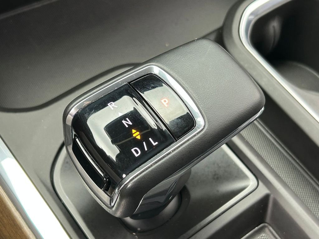 Used 2024 Chevrolet Silverado 1500 High Country w/ Technology Package image 37