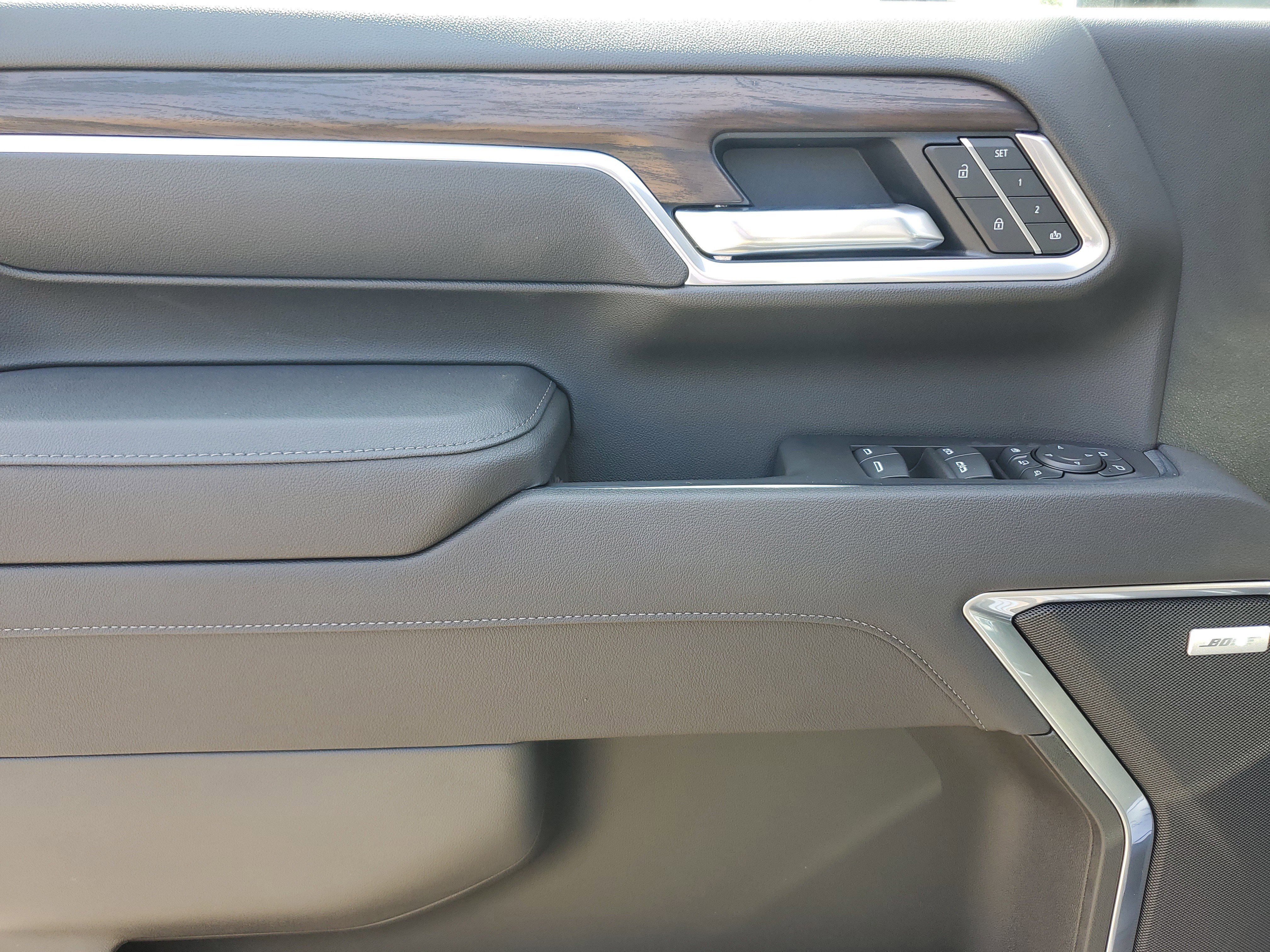 New 2025 GMC Sierra 2500 SLT w/ SLT Convenience Package image 20