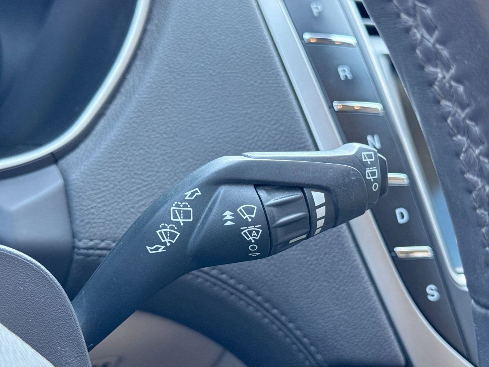 Used 2016 Lincoln MKX Select w/ Climate Package image 26