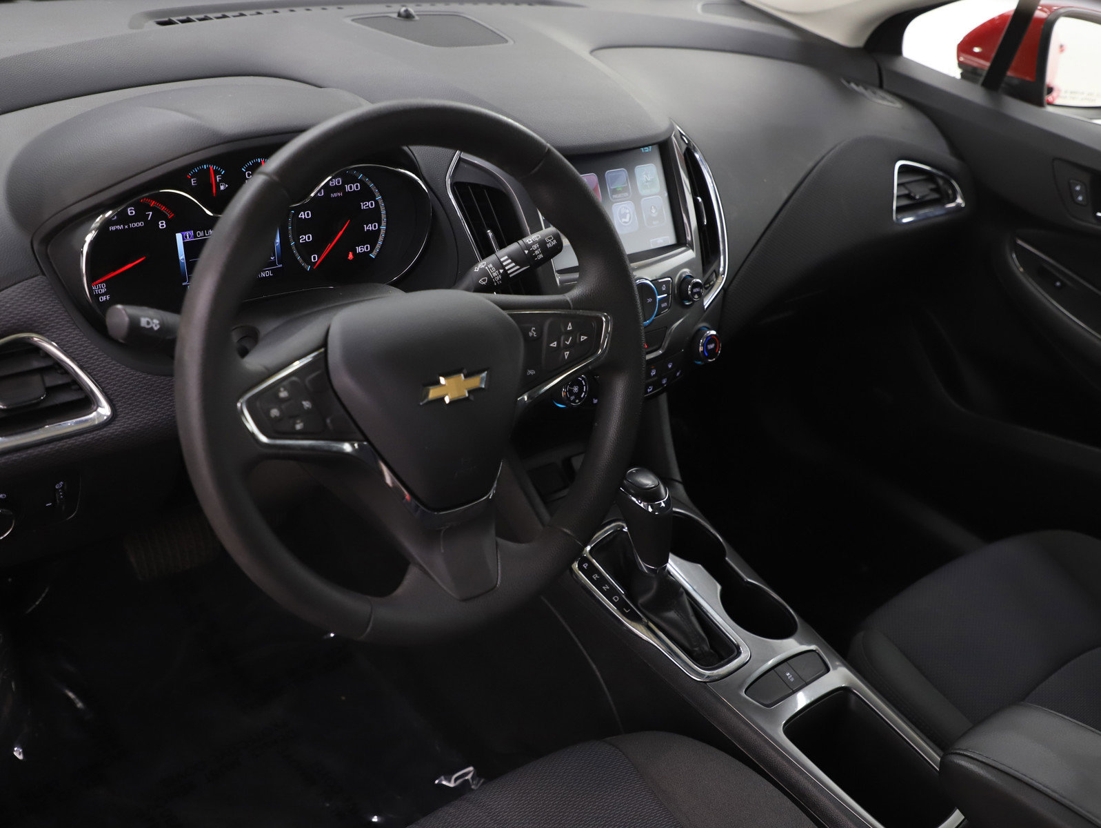 Used 2017 Chevrolet Cruze LT w/ Sun And Sound Package image 21