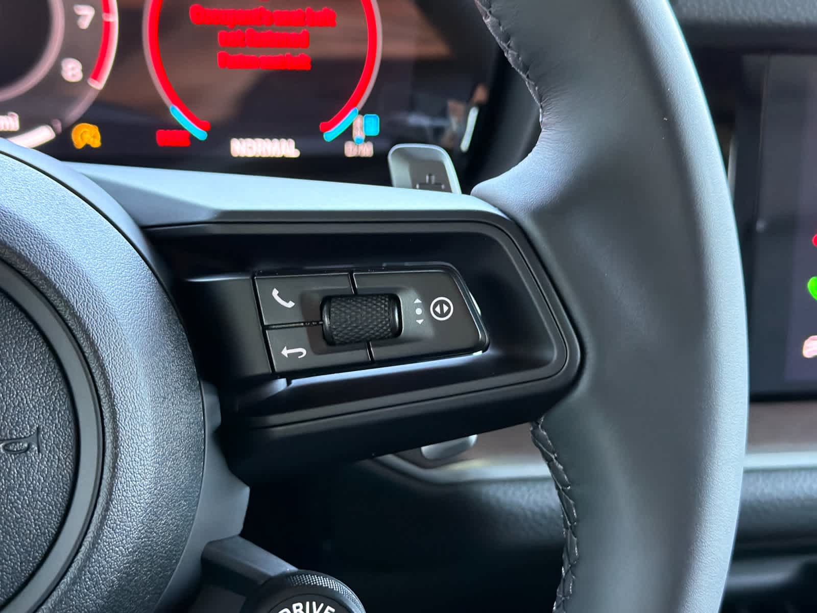 New 2026 Porsche Cayenne AWD/4WD image 28
