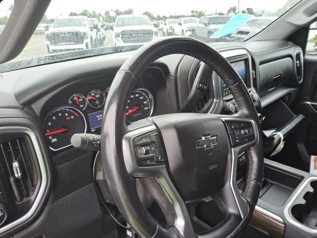 Used 2021 Chevrolet Silverado 1500 LT Trail Boss w/ Bed Protection Package AWD/4WD image 6