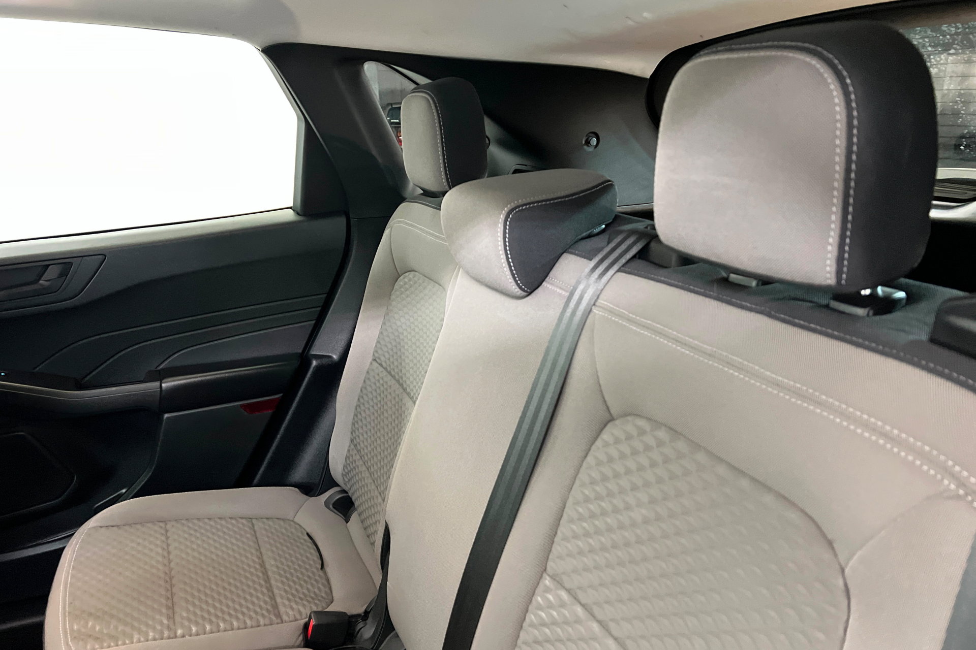 Used 2022 Ford Escape SE w/ Cold Weather Package image 21