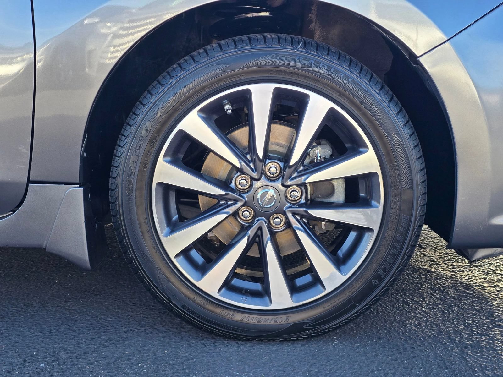 Used 2016 Nissan Altima 2.5 SV FWD image 9