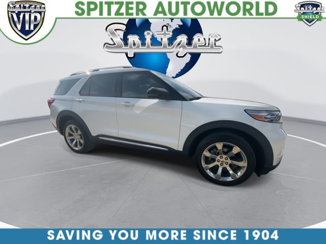 Used 2020 Ford Explorer Platinum w/ Premium Technology Package image 2