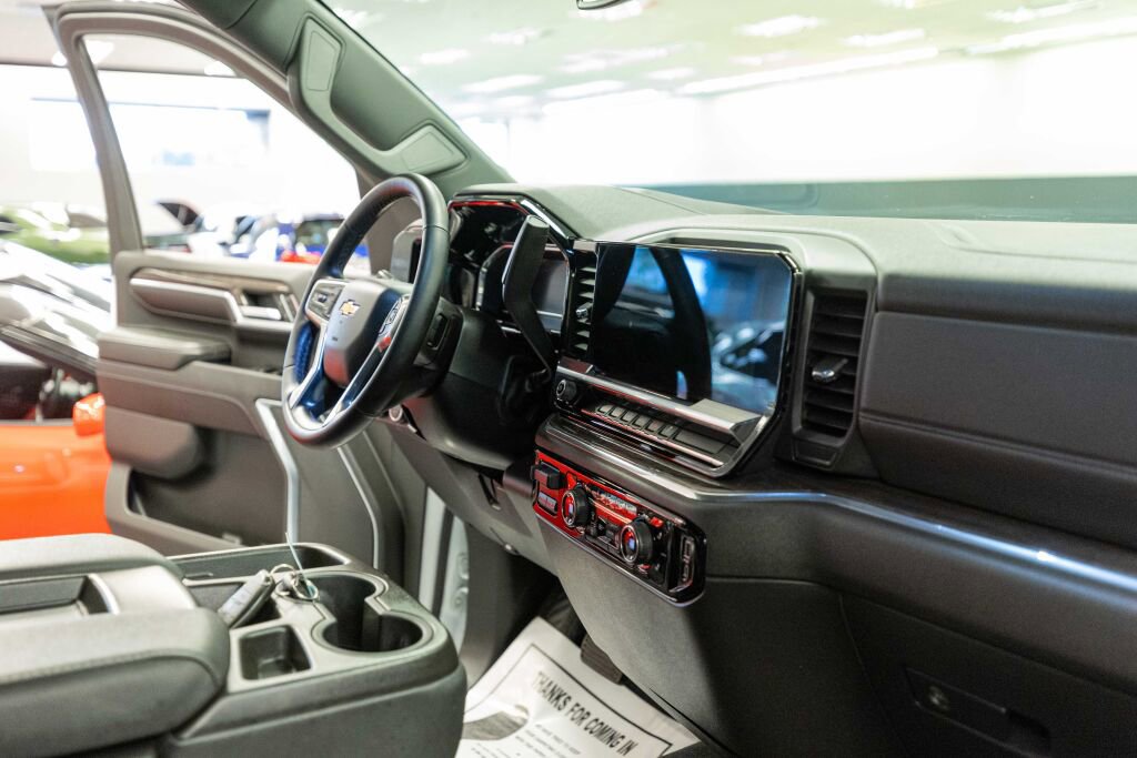 Used 2024 Chevrolet Silverado 3500 LTZ image 18