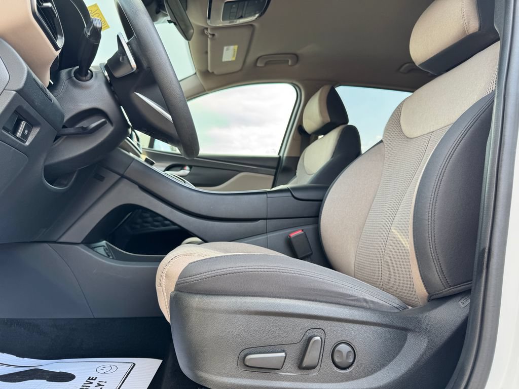 Used 2022 Hyundai Santa Fe SEL FWD image 19