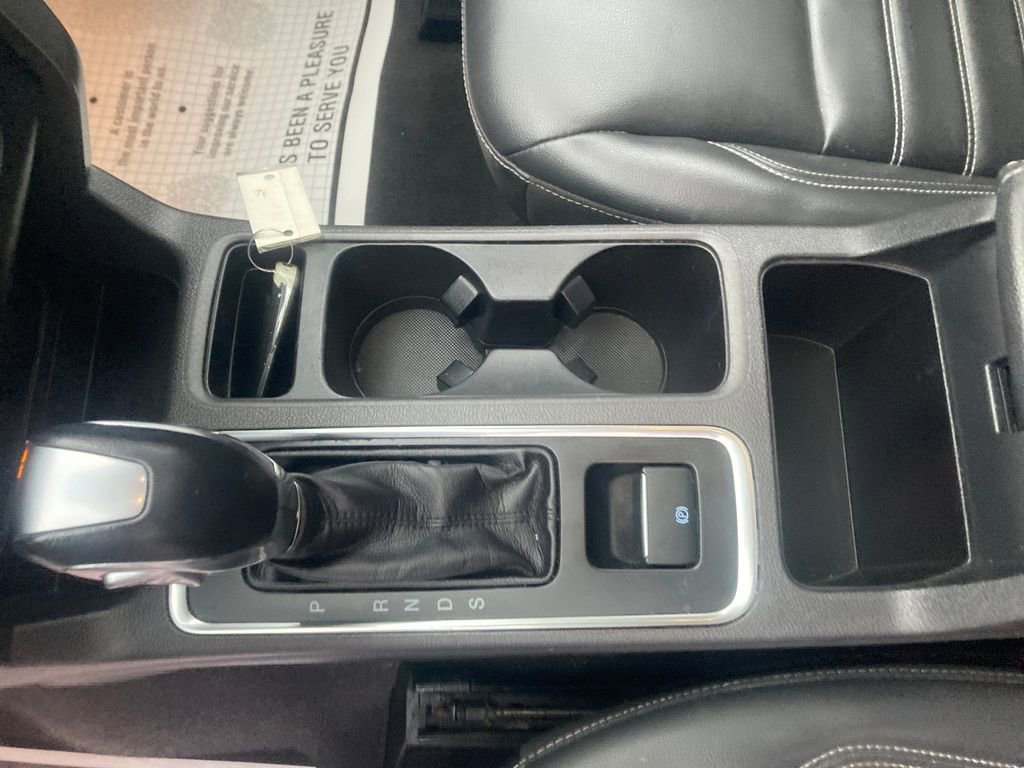 Used 2019 Ford Escape SEL image 30