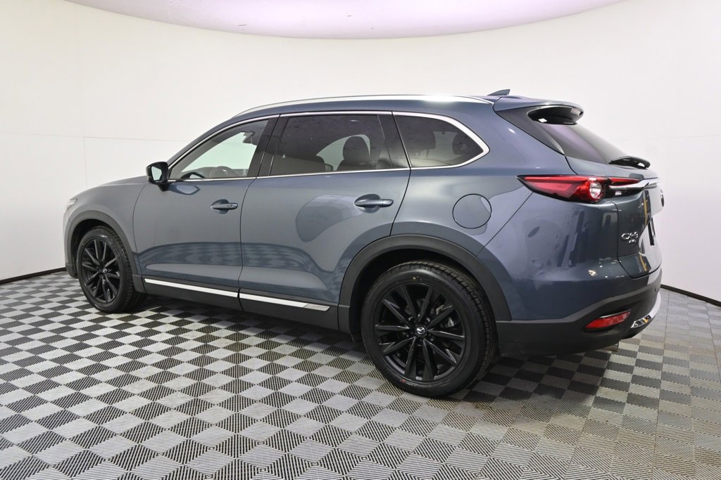 Used 2023 MAZDA CX-9 Carbon Edition image 3