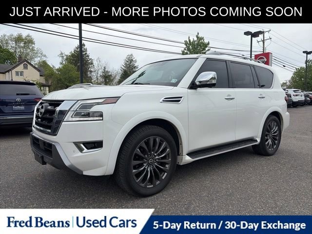 Used 2023 Nissan Armada Platinum w/ Captain's Chairs Package AWD/4WD image 3