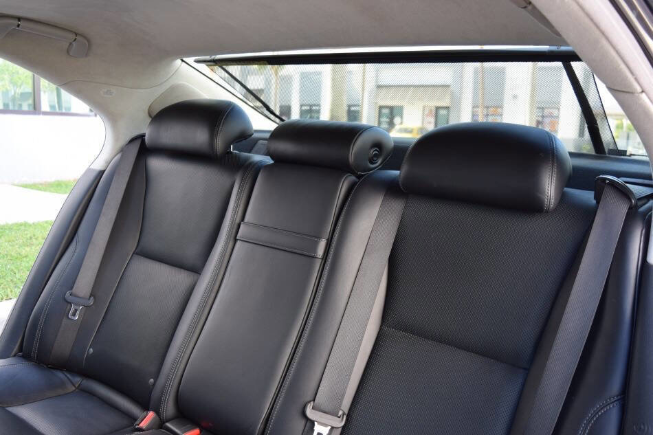 Used 2013 Lexus LS 460 AWD w/ Comfort Pkg image 45