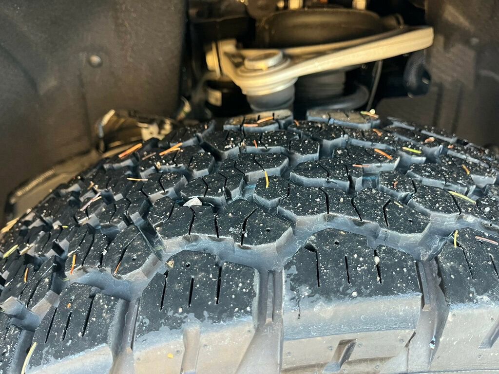 Used 2024 Ford Bronco Black Diamond image 20