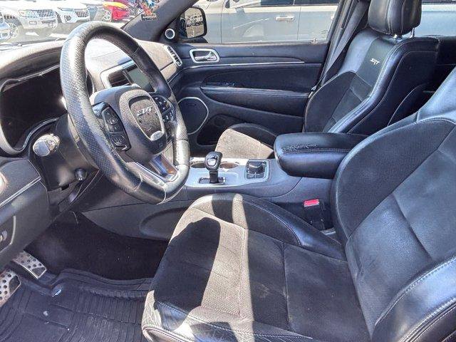 Used 2015 Jeep Grand Cherokee SRT w/ Luxury Group II AWD/4WD image 8