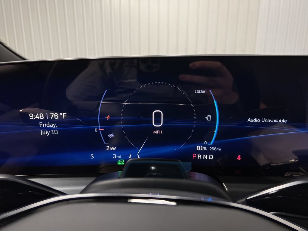 New 2026 Cadillac Lyriq Luxury AWD/4WD image 2