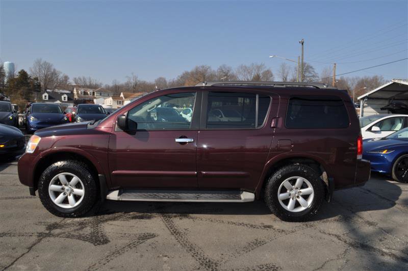 Used 2015 Nissan Armada SV image 2