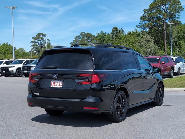 Used 2024 Honda Odyssey Sport image 3