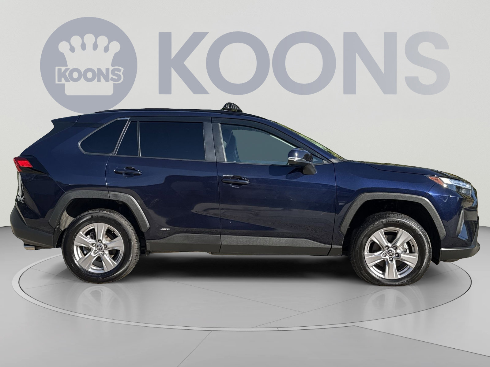 Used 2025 Toyota RAV4 XLE w/ Convenience Package AWD/4WD image 5
