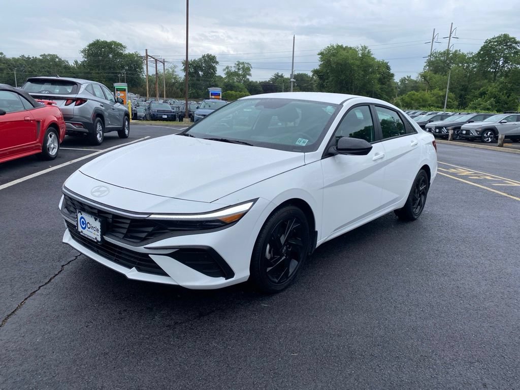 New 2026 Hyundai Elantra Sport FWD image 6