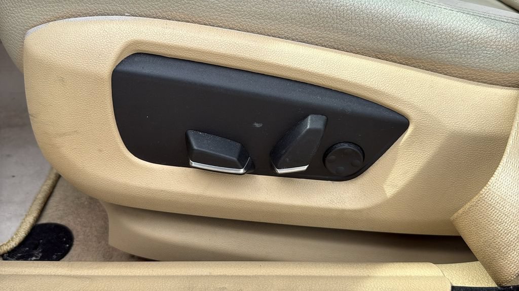 Used 2014 BMW 528i Sedan RWD image 22