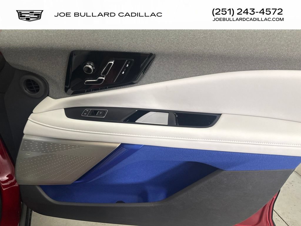 New 2026 Cadillac Optiq Luxury 1 w/ LPO, Floor Liner Package RWD image 21