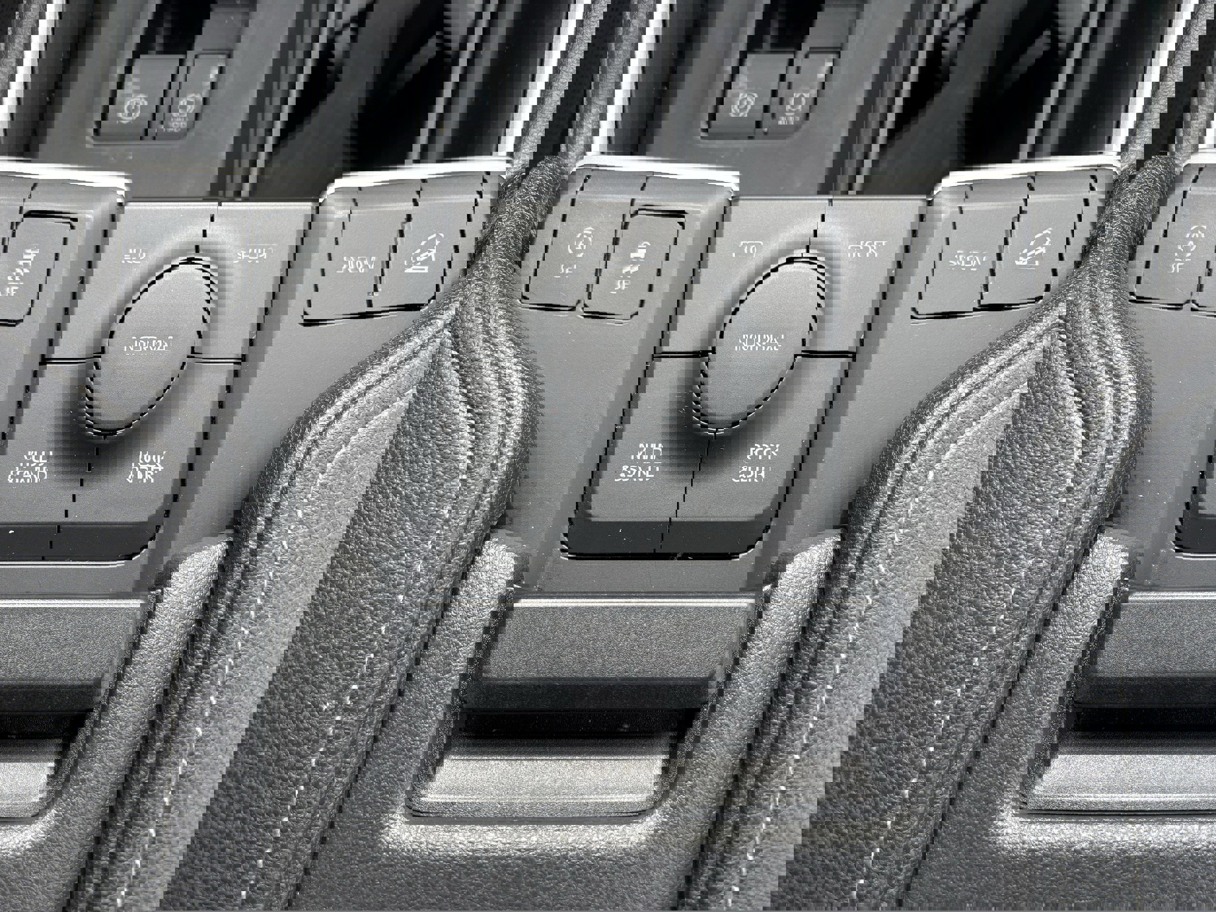 Used 2024 Toyota Grand Highlander Limited image 22