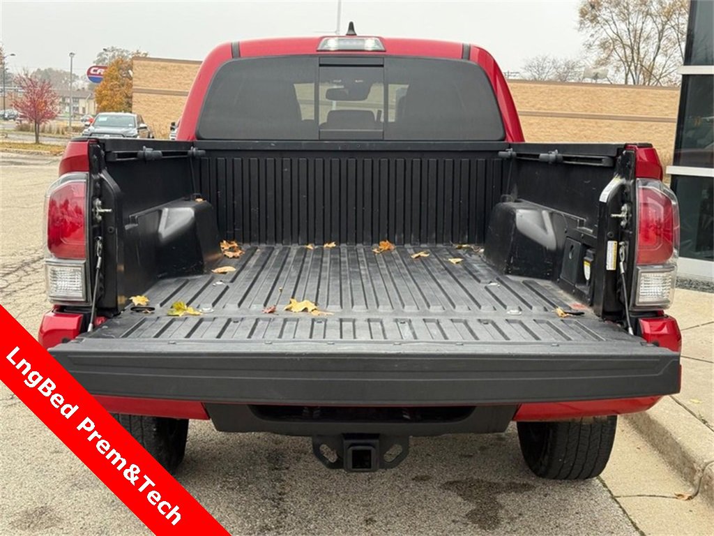 Used 2021 Toyota Tacoma TRD Off-Road w/ TRD Premium Off Road Package image 4