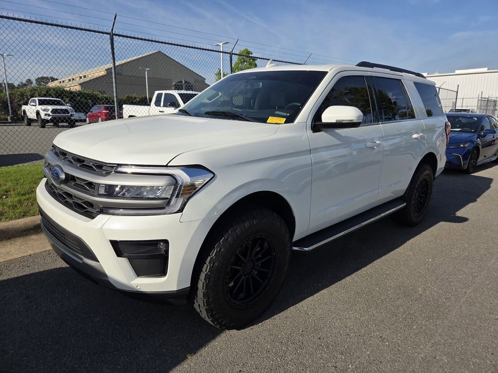 Used 2023 Ford Expedition XLT RWD image 10