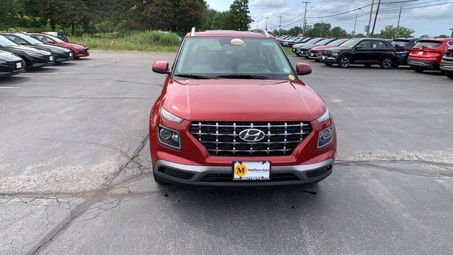 Used 2024 Hyundai Venue SEL FWD image 8