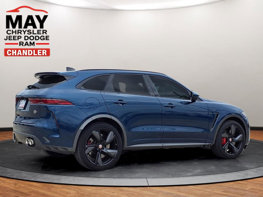 Used 2021 Jaguar F-PACE SVR image 19