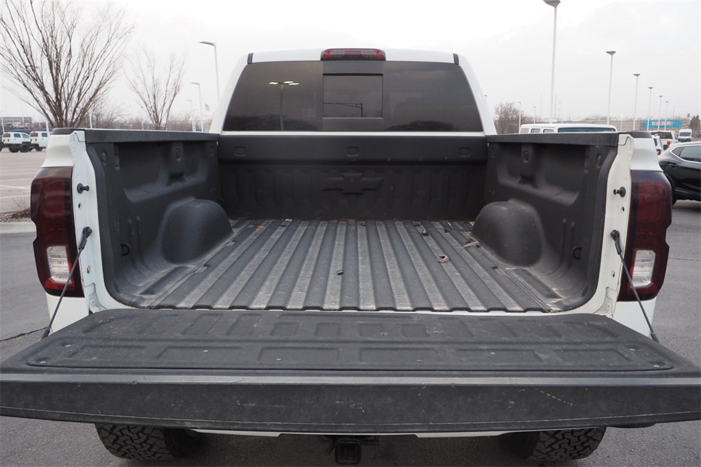 Used 2018 Chevrolet Silverado 1500 LTZ w/ Texas Edition image 18