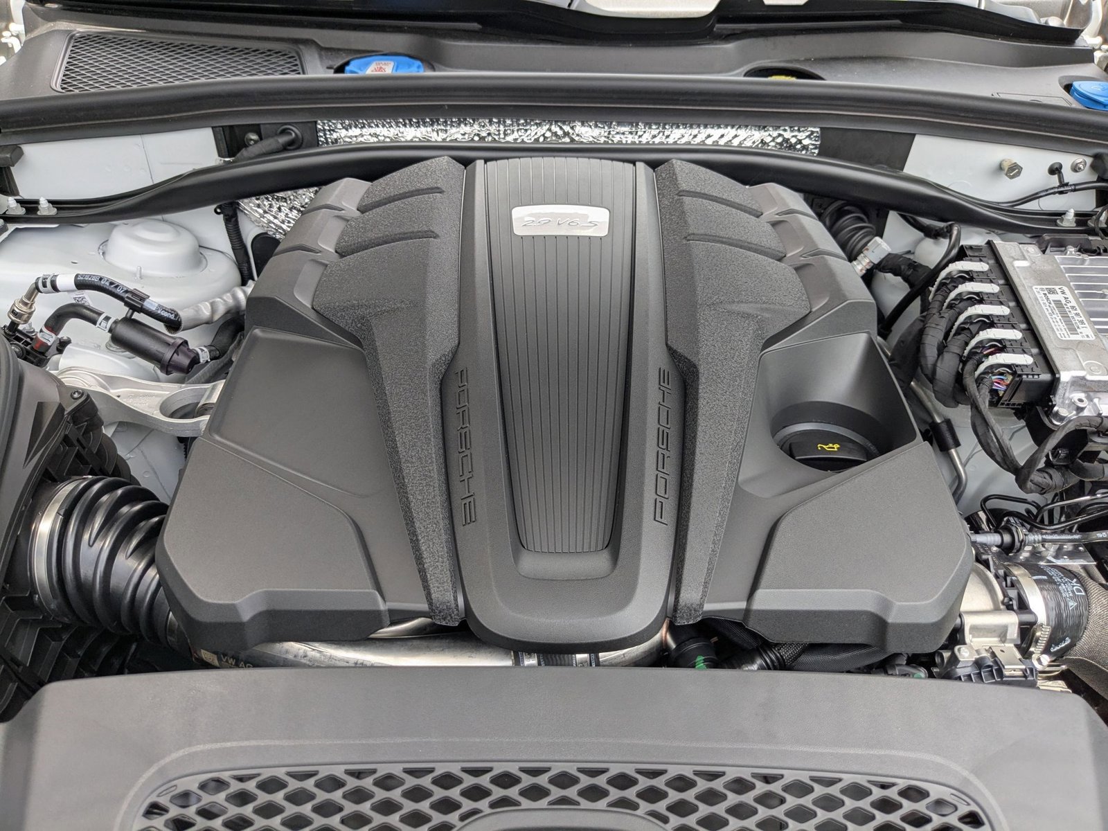 New 2025 Porsche Macan S image 29