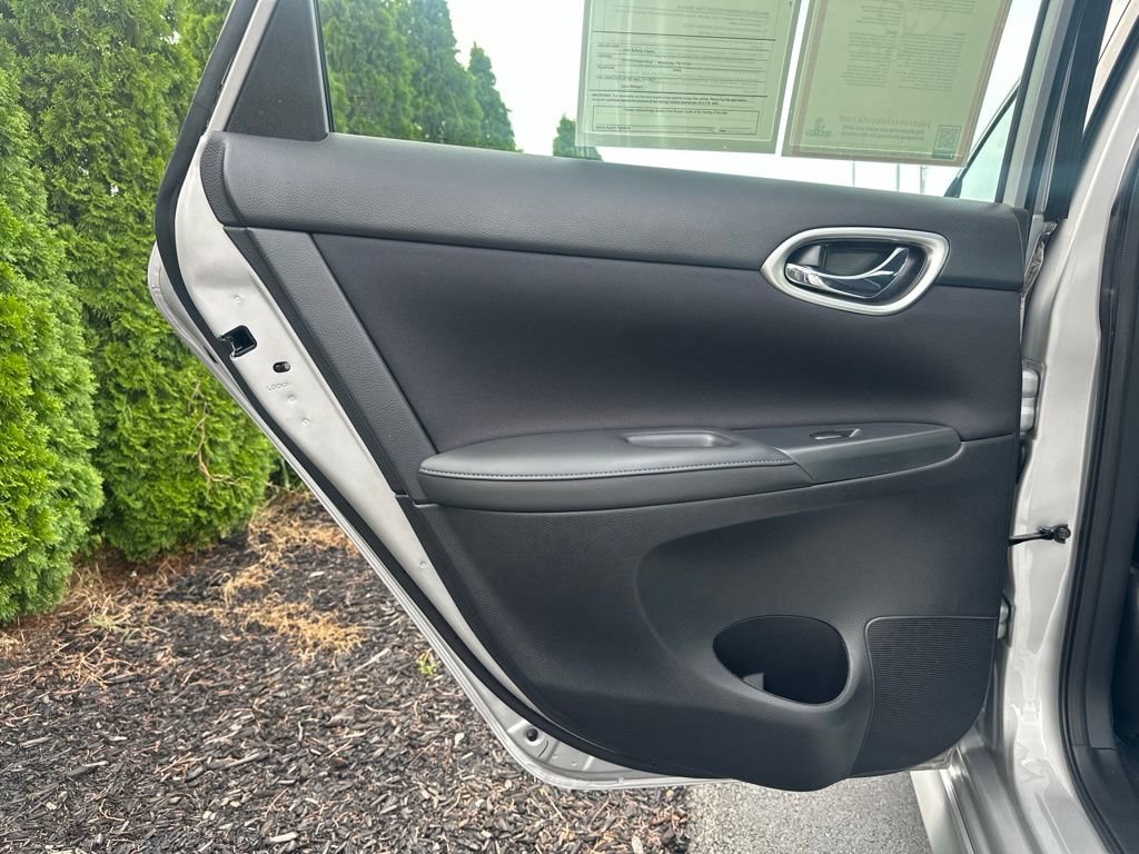 Used 2017 Nissan Sentra SR FWD image 9