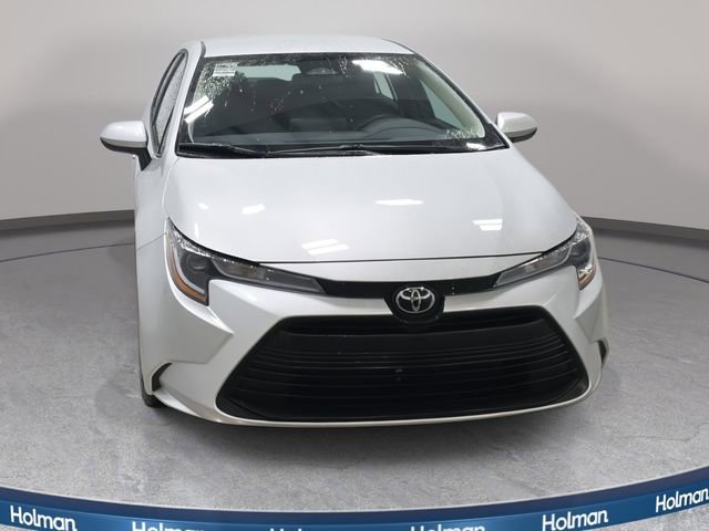 Certified 2025 Toyota Corolla LE FWD image 2