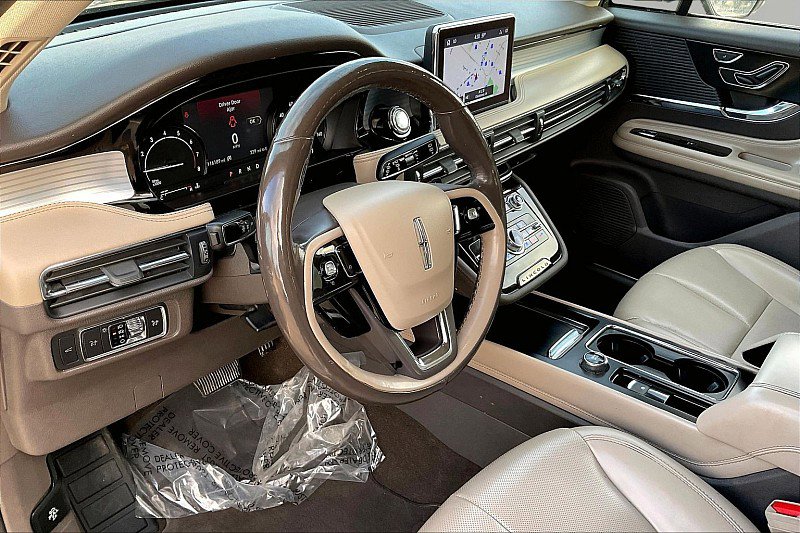 Used 2021 Lincoln Corsair AWD w/ Equipment Group 101A image 16