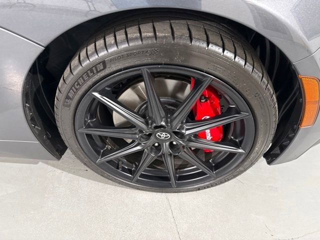 Used 2025 Toyota GR86 Premium w/ Performance Package RWD image 15