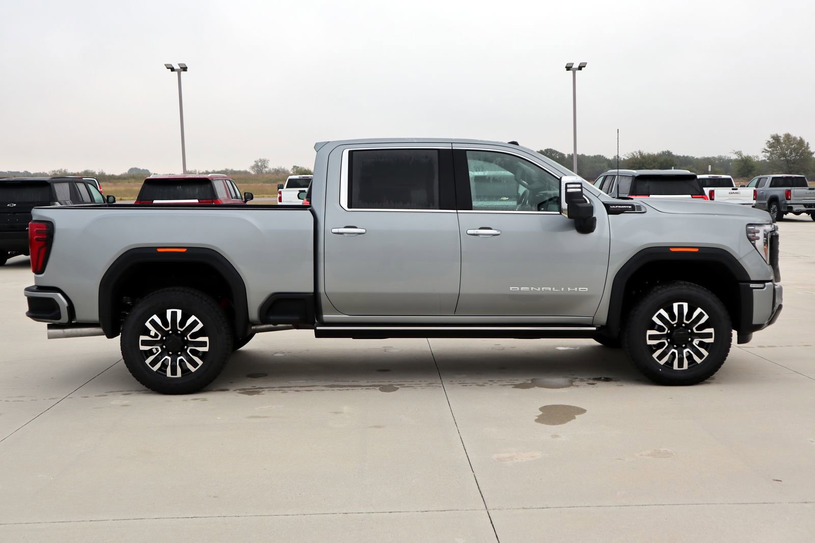 New 2026 GMC Sierra 2500 Denali Ultimate image 3