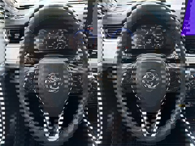 Used 2023 Toyota RAV4 Limited image 13