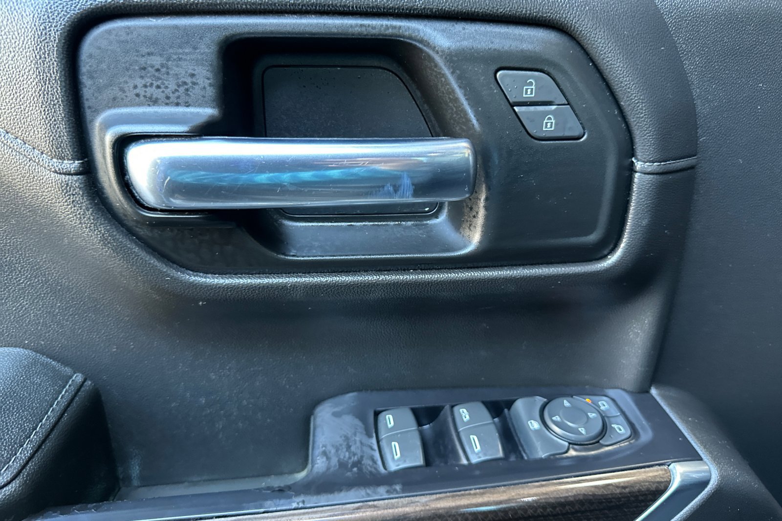 Used 2019 Chevrolet Silverado 1500 RST w/ All-Star Edition AWD/4WD image 11