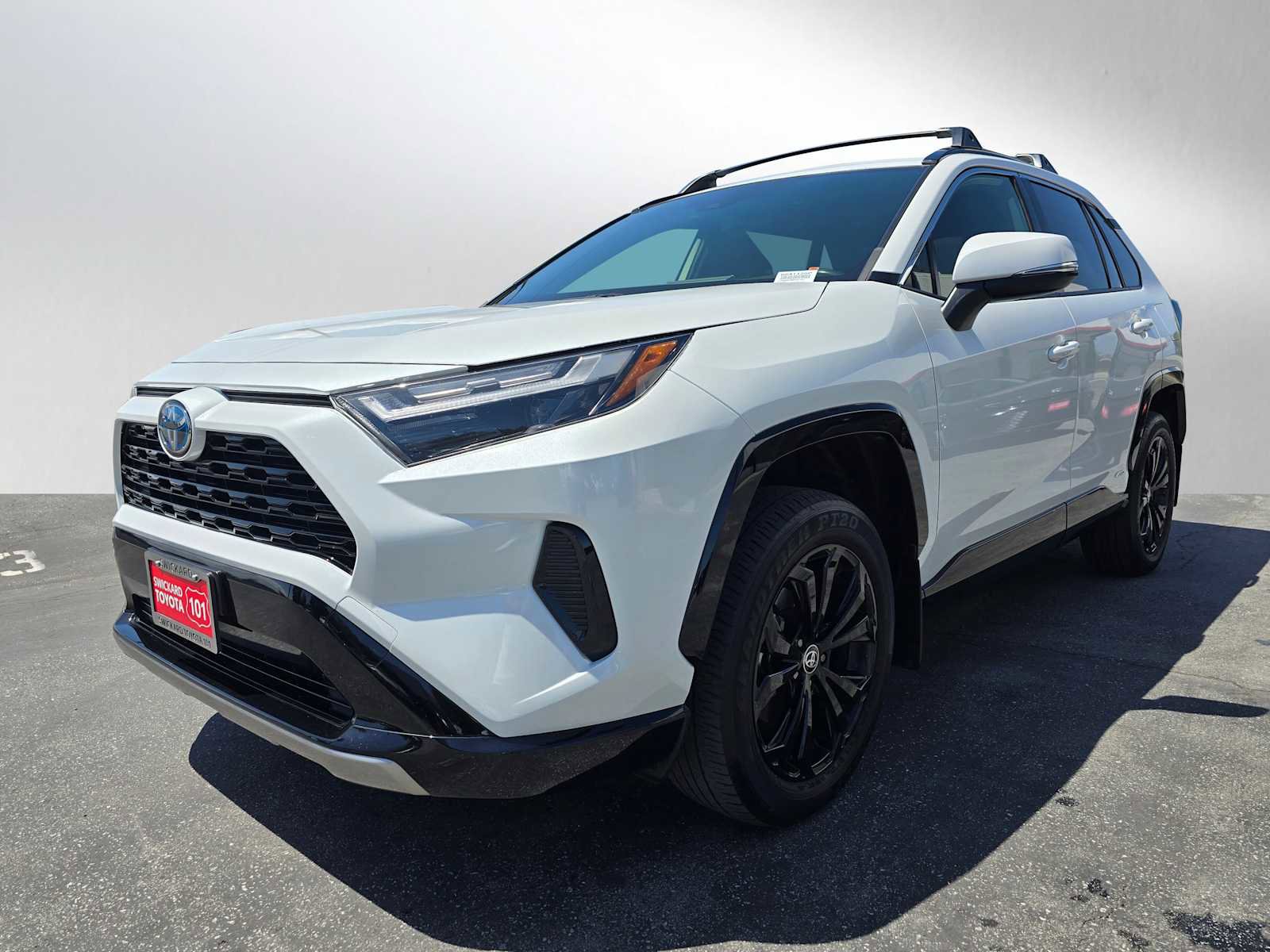 Used 2023 Toyota RAV4 SE w/ Convenience Package AWD/4WD image 7